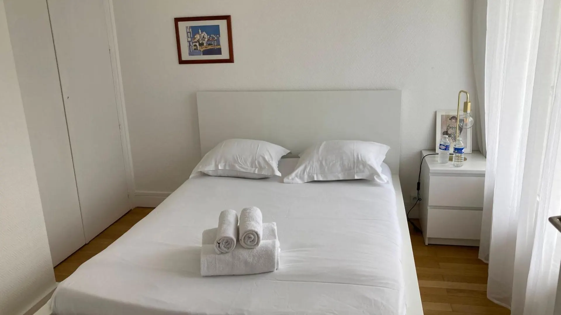 Spacieux, Lumineux Et Bien Place Pour 6Personnes, Parking Interieur Villeurbanne Daire