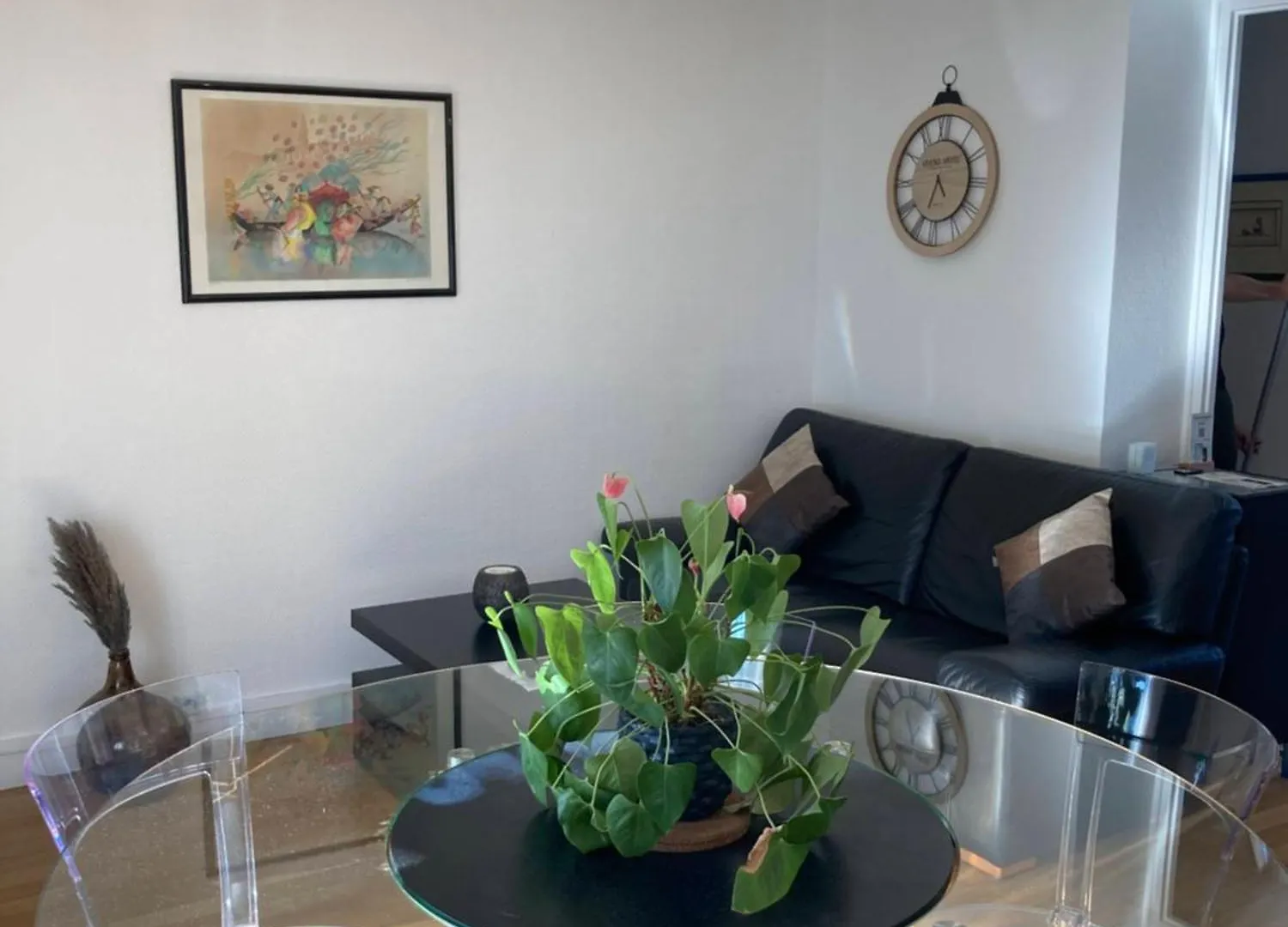 Spacieux, Lumineux Et Bien Place Pour 6Personnes, Parking Interieur Villeurbanne