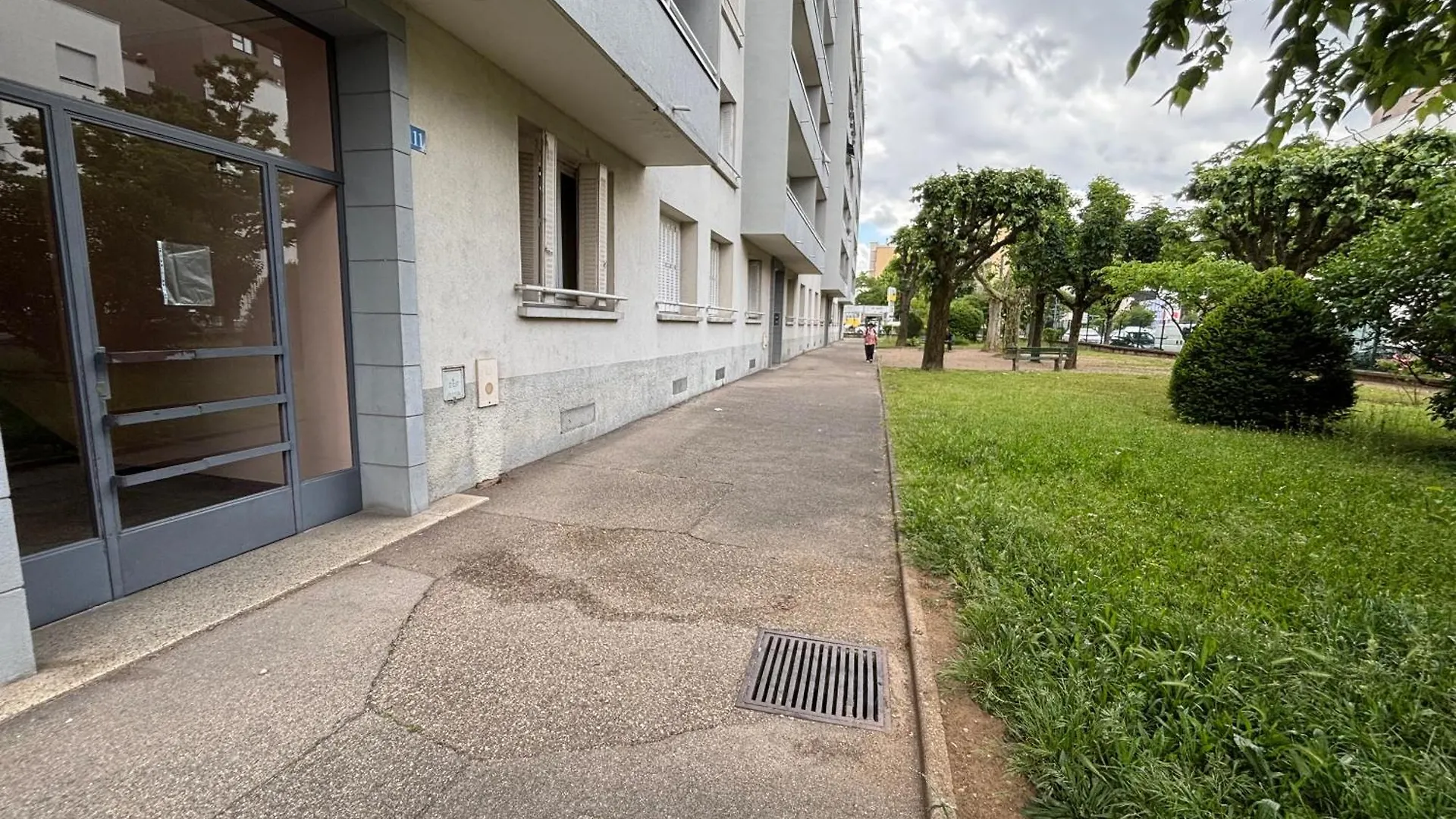 Daire Spacieux, Lumineux Et Bien Place Pour 6Personnes, Parking Interieur Villeurbanne